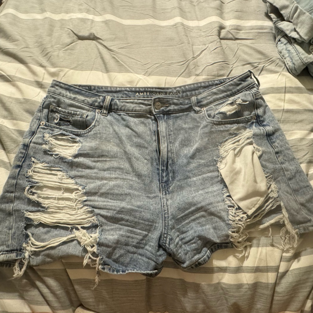 American Eagle Mom Shorts Size 18
